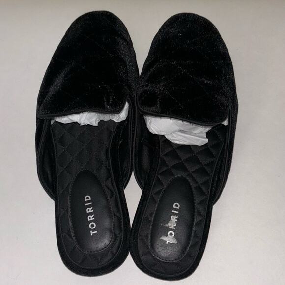 Torrid Black Velvet Quilted Mules Slip On flats Women's Size 7.5W (Wide) - Picture 10 of 16